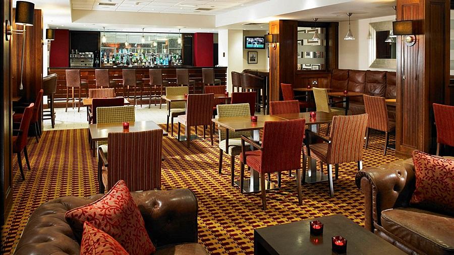The Aberdeen Dyce Hotel Esterno foto
