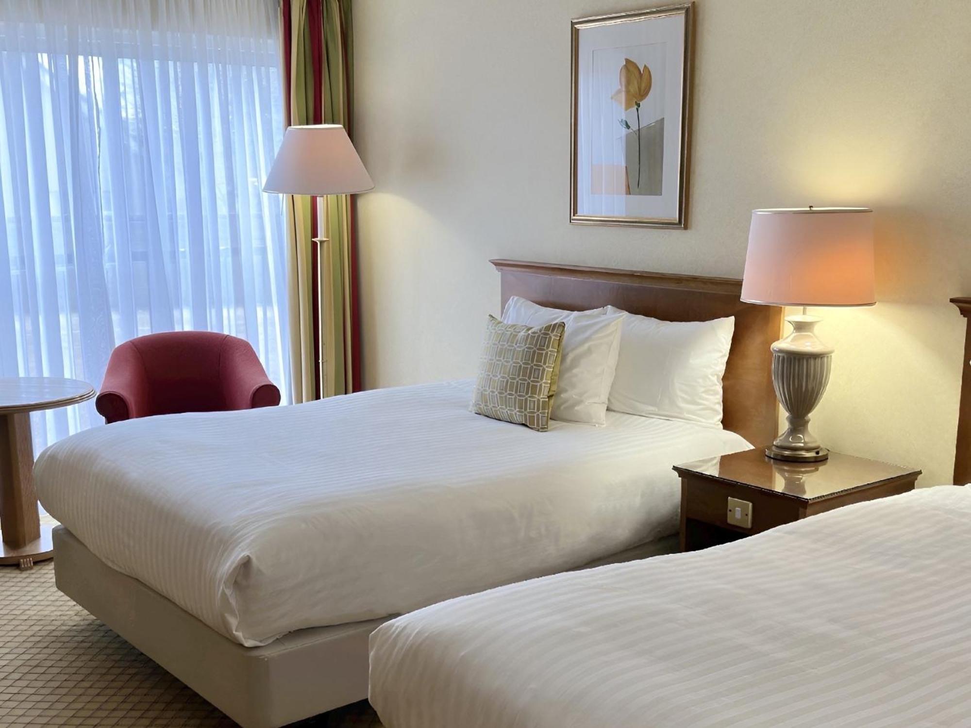 The Aberdeen Dyce Hotel Esterno foto